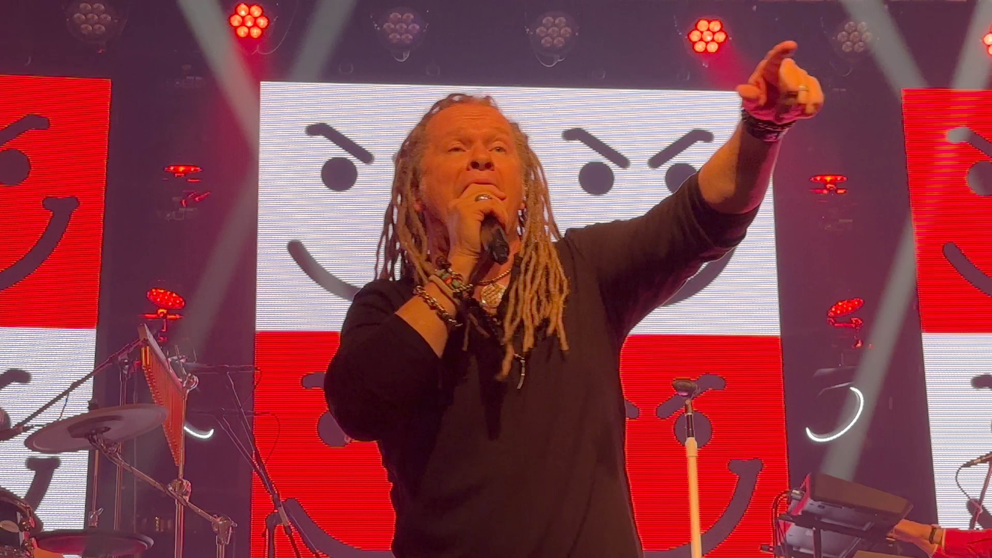 Frontmann Jake Voth begeistert das Publikum – Keep The Faith Bon Jovi Tribute Band live mit voller Power